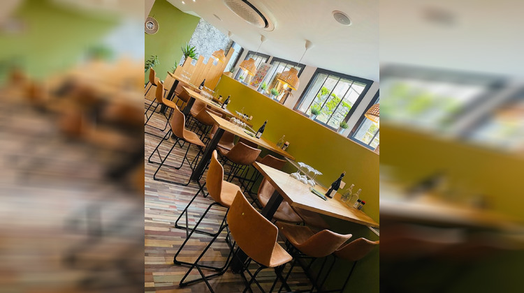 Ma-Cabane - Vente Local commercial Riom-Es-Montagnes, 210 m²