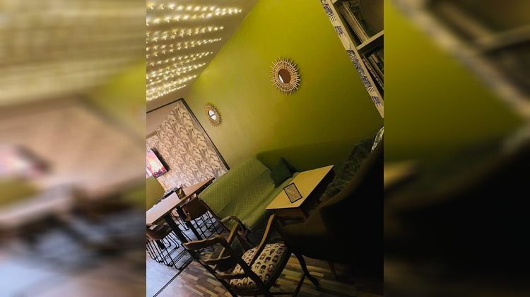 Ma-Cabane - Vente Local commercial Riom-Es-Montagnes, 210 m²