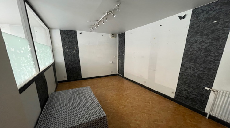 Ma-Cabane - Vente Local commercial Roanne, 77 m²