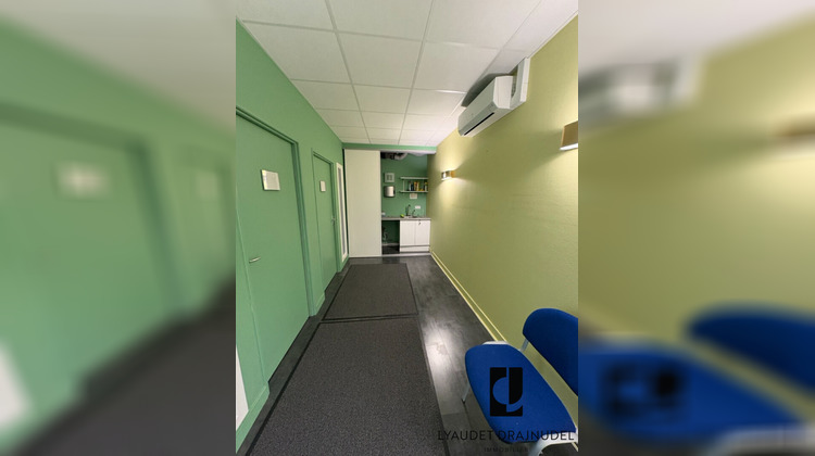 Ma-Cabane - Vente Local commercial ROANNE, 150 m²