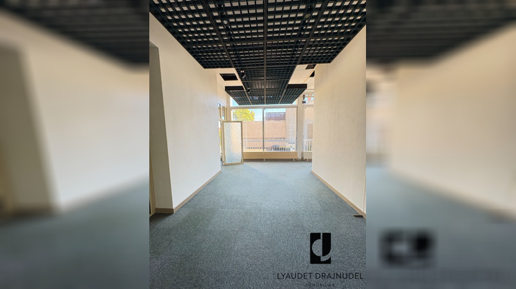 Ma-Cabane - Vente Local commercial ROANNE, 386 m²