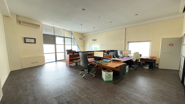 Ma-Cabane - Vente Local commercial ROANNE, 190 m²