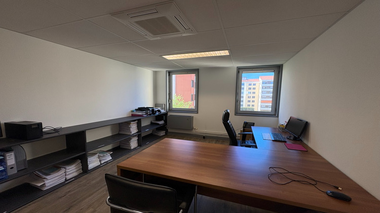 Ma-Cabane - Vente Local commercial ROANNE, 194 m²