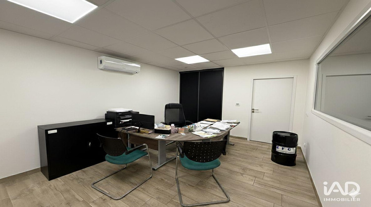 Ma-Cabane - Vente Local commercial Roche-la-Molière, 581 m²