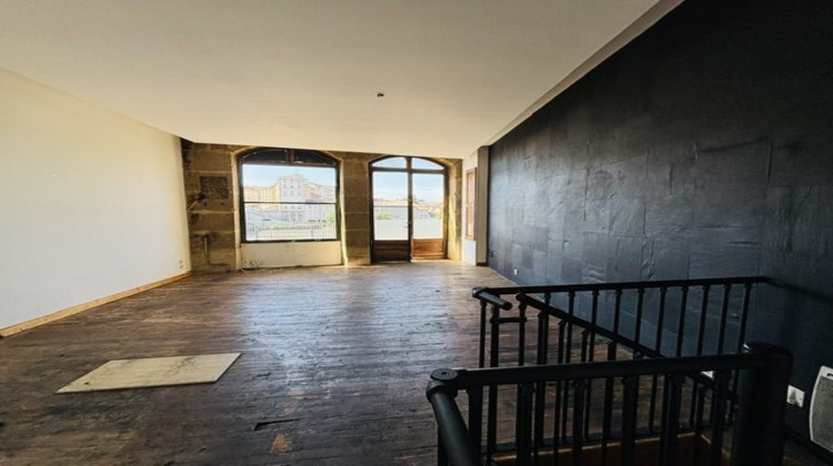 Ma-Cabane - Vente Local commercial Romans-sur-Isère, 71 m²