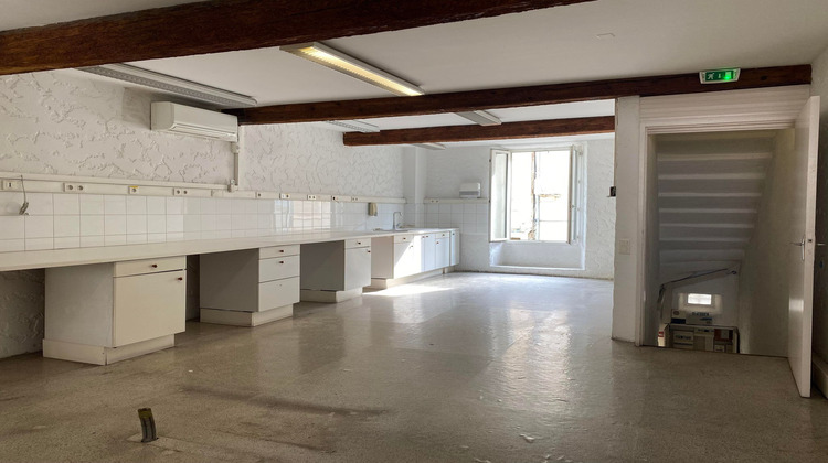 Ma-Cabane - Vente Local commercial Roquemaure, 150 m²
