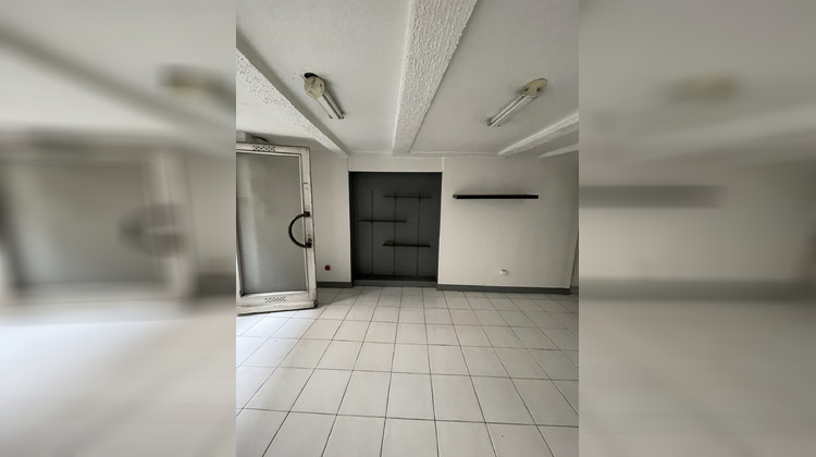 Ma-Cabane - Vente Local commercial Roquevaire, 27 m²