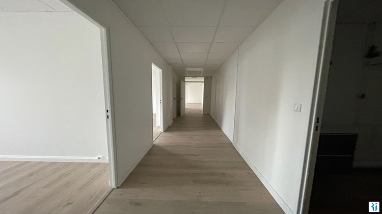 Ma-Cabane - Vente Local commercial ROUEN, 104 m²