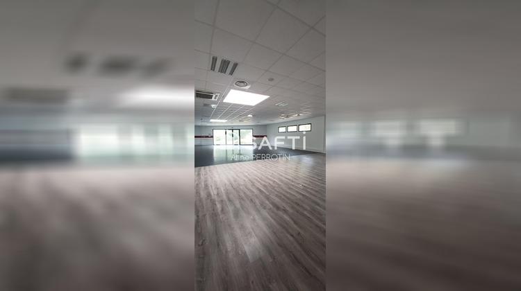 Ma-Cabane - Vente Local commercial Sable-sur-Sarthe, 940 m²