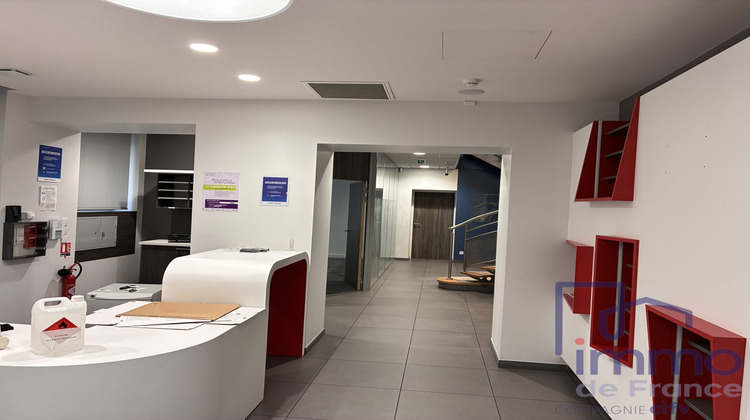 Ma-Cabane - Vente Local commercial Saint-Étienne, 231 m²