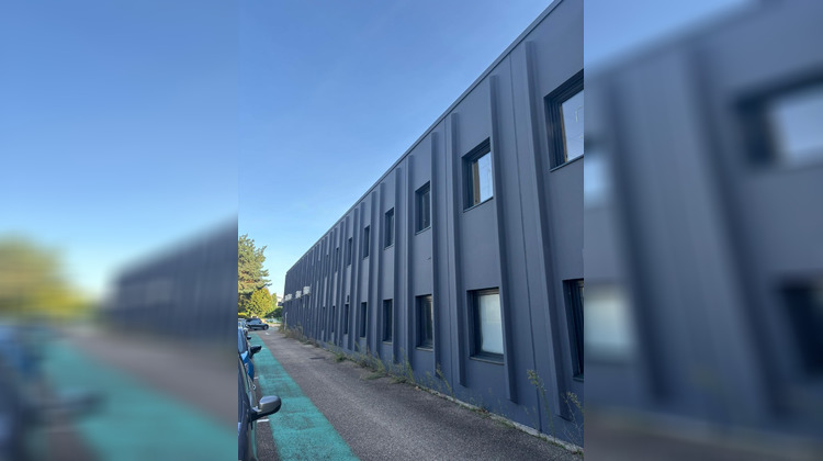 Ma-Cabane - Vente Local commercial Saint-Étienne, 2560 m²