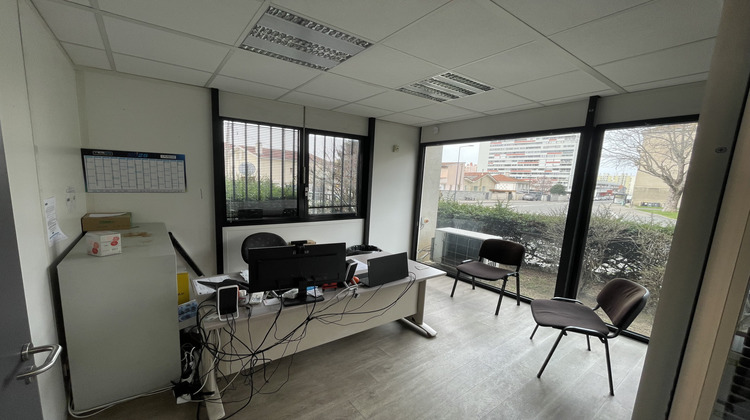 Ma-Cabane - Vente Local commercial Saint-Étienne, 560 m²