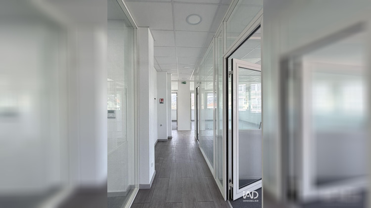 Ma-Cabane - Vente Local commercial Saint-Étienne-de-Crossey, 799 m²