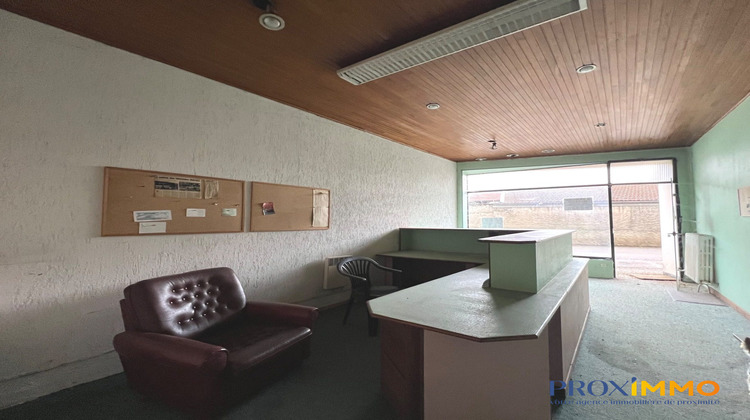 Ma-Cabane - Vente Local commercial Saint-Étienne-de-Saint-Geoirs, 61 m²
