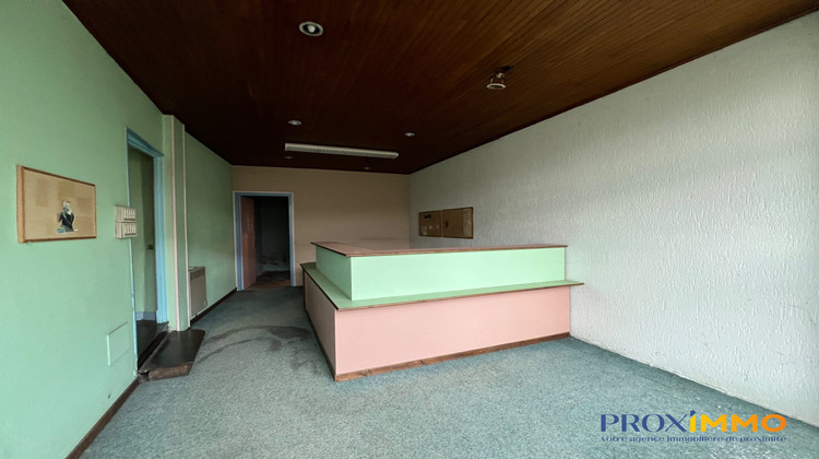Ma-Cabane - Vente Local commercial Saint-Étienne-de-Saint-Geoirs, 61 m²