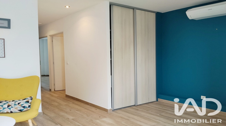 Ma-Cabane - Vente Local commercial Saint-Étienne-du-Grès, 49 m²