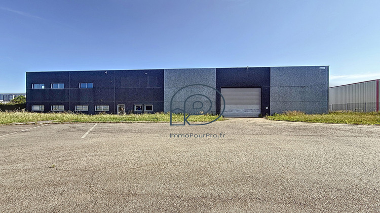 Ma-Cabane - Vente Local commercial Saint-Amand-les-Eaux, 3165 m²