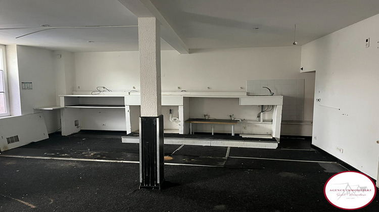 Ma-Cabane - Vente Local commercial SAINT-AMAND-MONTROND, 62 m²
