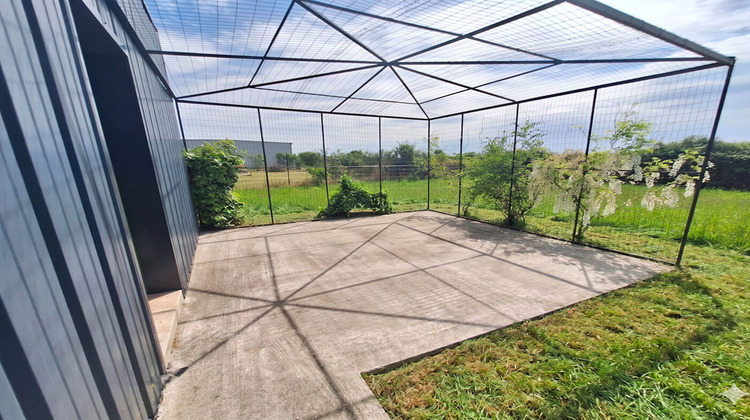 Ma-Cabane - Vente Local commercial SAINT-ANTOINE-DU-ROCHER, 158 m²