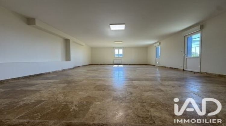 Ma-Cabane - Vente Local commercial Saint-Antoine-du-Rocher, 141 m²