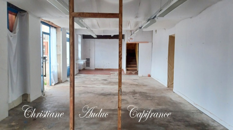 Ma-Cabane - Vente Local commercial SAINT BONNET DE JOUX, 168 m²