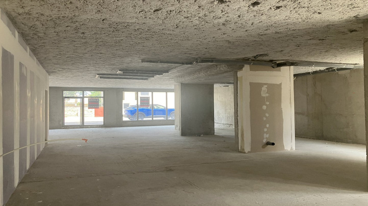 Ma-Cabane - Vente Local commercial SAINT BONNET DE MURE, 179 m²