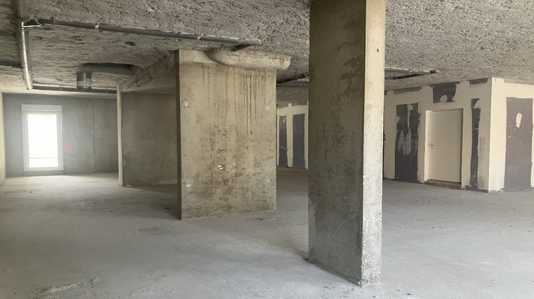 Ma-Cabane - Vente Local commercial SAINT BONNET DE MURE, 179 m²