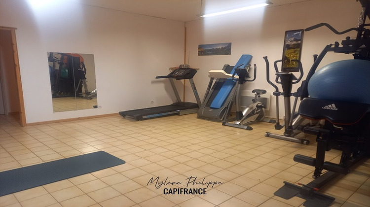 Ma-Cabane - Vente Local commercial SAINT BONNET EN CHAMPSAUR, 71 m²