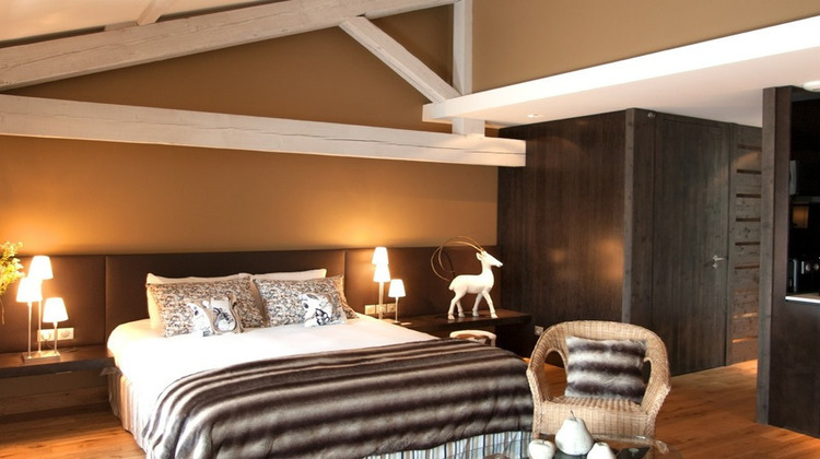 Ma-Cabane - Vente Local commercial SAINT BONNET LE FROID, 175 m²