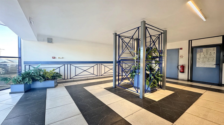 Ma-Cabane - Vente Local commercial Saint-Chinian, 770 m²