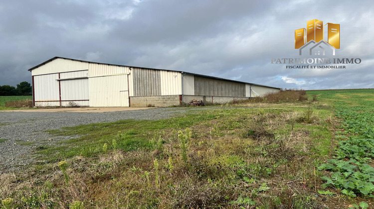 Ma-Cabane - Vente Local commercial Saint-Christophe-sur-le-Nais, 700 m²