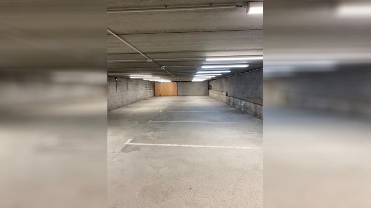 Ma-Cabane - Vente Local commercial Saint-Clair-du-Rhône, 545 m²