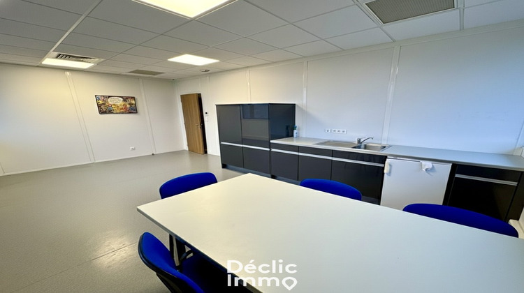 Ma-Cabane - Vente Local commercial SAINT CYR SUR LOIRE, 191 m²