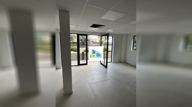 Ma-Cabane - Vente Local commercial Saint-Cyr-sur-Mer, 68 m²