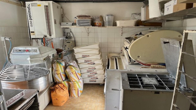 Ma-Cabane - Vente Local commercial Saint-Denis-en-Val, 338 m²