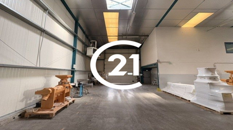 Ma-Cabane - Vente Local commercial Saint-Donat-sur-l'Herbasse, 1930 m²