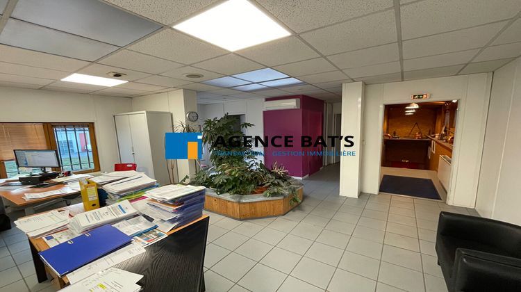 Ma-Cabane - Vente Local commercial SAINT-ETIENNE, 670 m²