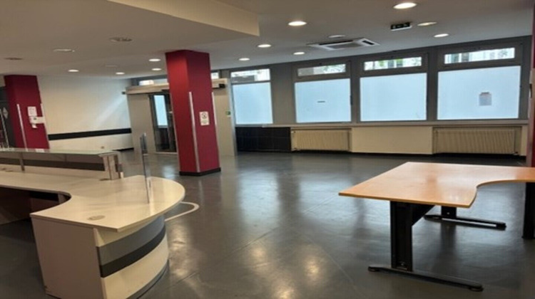 Ma-Cabane - Vente Local commercial SAINT-ETIENNE, 760 m²