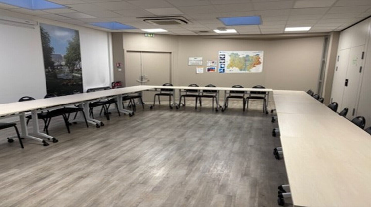 Ma-Cabane - Vente Local commercial SAINT-ETIENNE, 1550 m²