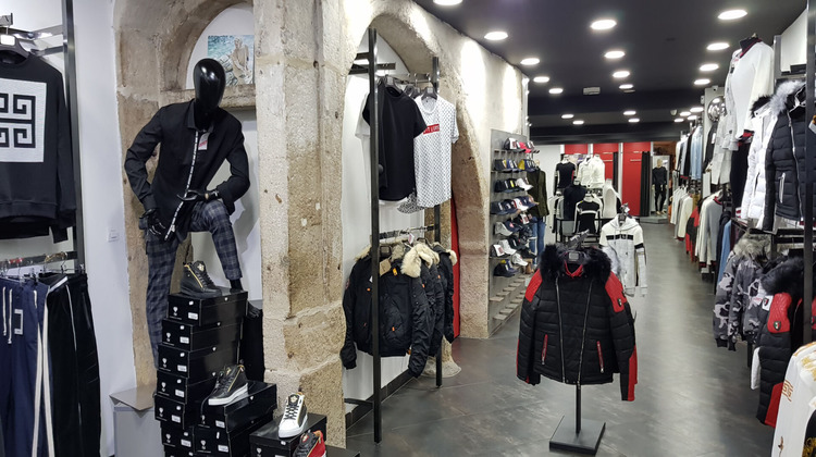 Ma-Cabane - Vente Local commercial SAINT-ETIENNE, 175 m²
