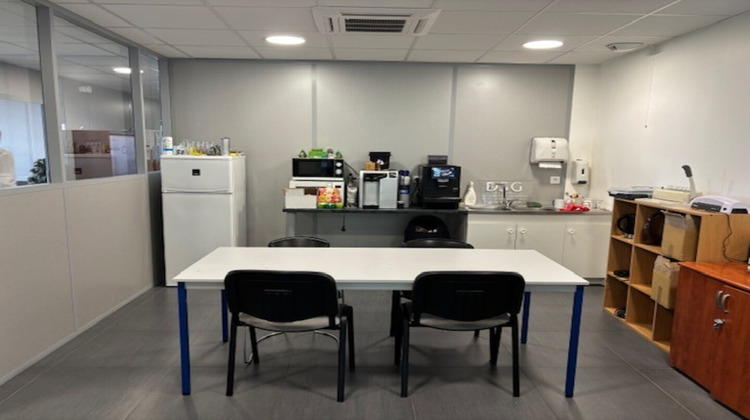 Ma-Cabane - Vente Local commercial SAINT-ETIENNE, 330 m²