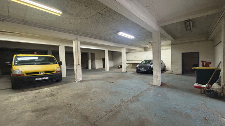 Ma-Cabane - Vente Local commercial SAINT-ETIENNE, 250 m²