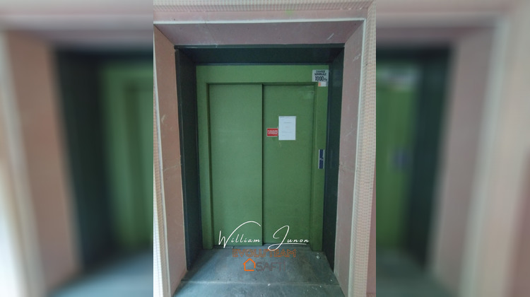 Ma-Cabane - Vente Local commercial Saint-Etienne, 487 m²