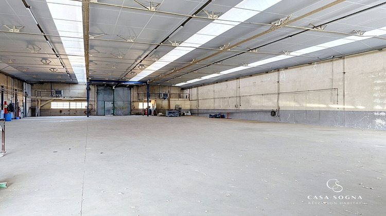 Ma-Cabane - Vente Local commercial SAINT-ETIENNE-DES-OULLIERES, 1000 m²