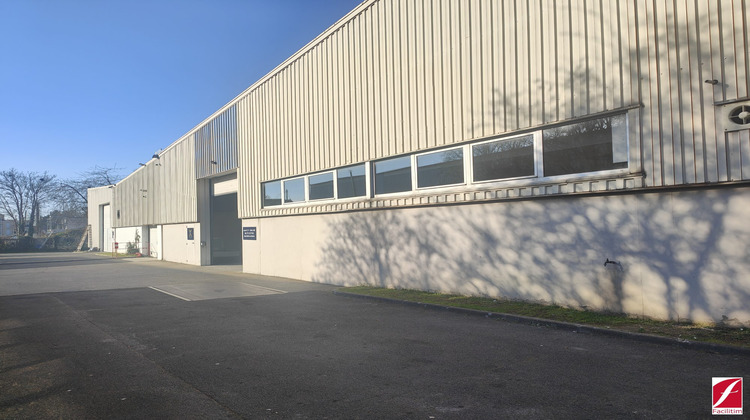 Ma-Cabane - Vente Local commercial Saint-Fargeau-Ponthierry, 4000 m²