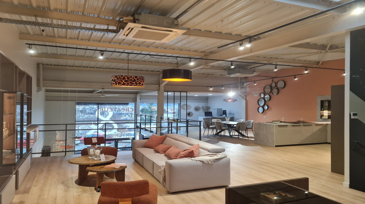 Ma-Cabane - Vente Local commercial Saint-Genest-Lerpt, 255 m²