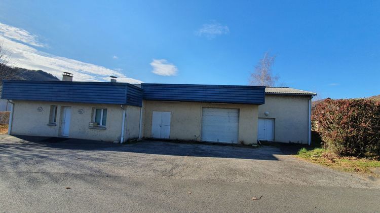 Ma-Cabane - Vente Local commercial Saint-Geniez-d'Olt, 450 m²