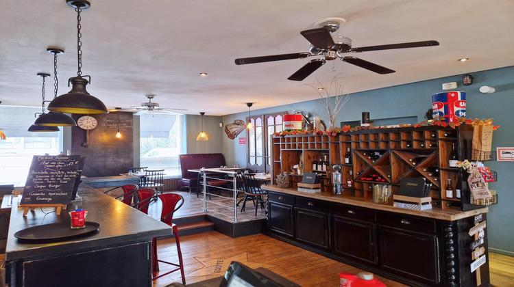 Ma-Cabane - Vente Local commercial Saint-Genis-de-Saintonge, 347 m²