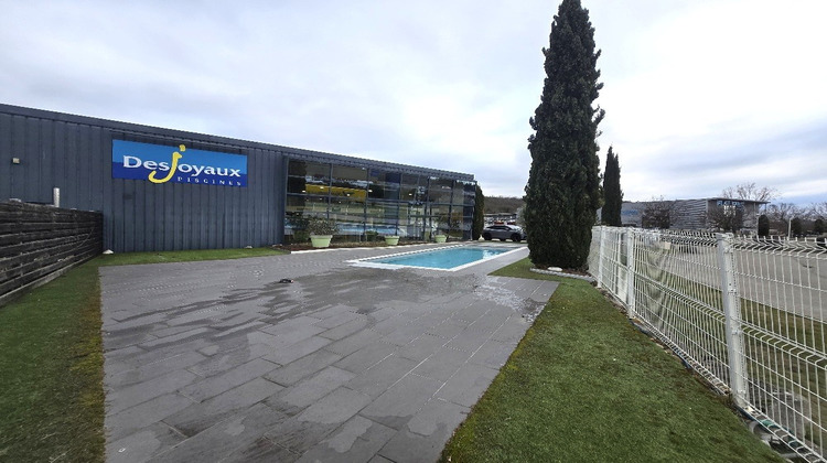 Ma-Cabane - Vente Local commercial Saint-Genis-Laval, 935 m²