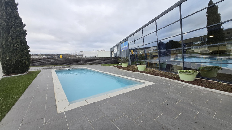 Ma-Cabane - Vente Local commercial Saint-Genis-Laval, 935 m²